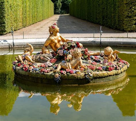 versailles spring fountain